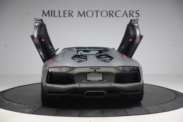 Used 2015 Lamborghini Aventador Roadster LP 700-4 for sale Sold at Pagani of Greenwich in Greenwich CT 06830 7