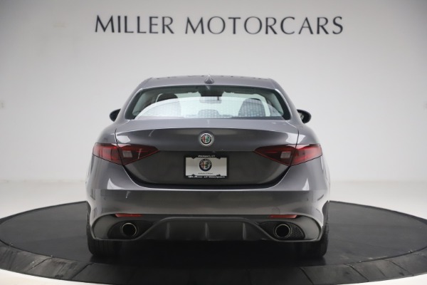 Used 2017 Alfa Romeo Giulia Ti Sport for sale Sold at Pagani of Greenwich in Greenwich CT 06830 7