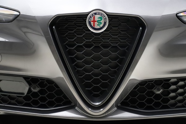 New 2021 Alfa Romeo Giulia Q4 for sale Sold at Pagani of Greenwich in Greenwich CT 06830 13