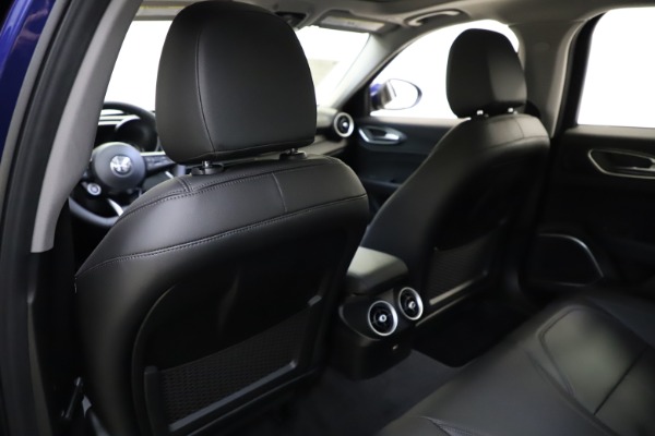 New 2021 Alfa Romeo Giulia Q4 for sale $46,800 at Pagani of Greenwich in Greenwich CT 06830 20