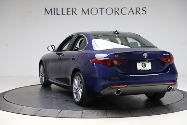 New 2021 Alfa Romeo Giulia Q4 for sale $46,800 at Pagani of Greenwich in Greenwich CT 06830 5