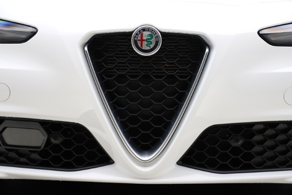 New 2021 Alfa Romeo Giulia Q4 for sale Sold at Pagani of Greenwich in Greenwich CT 06830 12