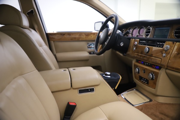 Used 2006 Rolls-Royce Phantom for sale Sold at Pagani of Greenwich in Greenwich CT 06830 21