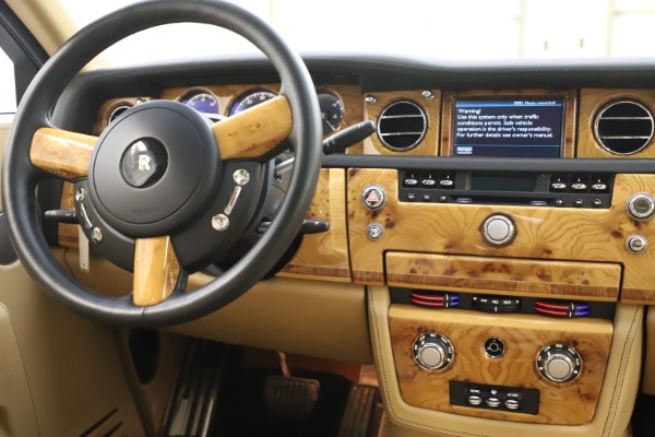 Used 2006 Rolls-Royce Phantom for sale Sold at Pagani of Greenwich in Greenwich CT 06830 27