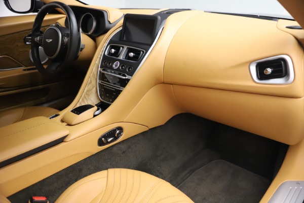 Used 2017 Aston Martin DB11 V12 Coupe for sale $149,900 at Pagani of Greenwich in Greenwich CT 06830 19