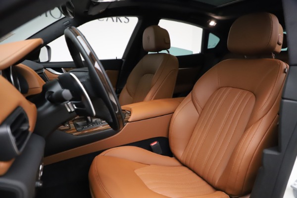 New 2021 Maserati Levante Q4 GranLusso for sale Sold at Pagani of Greenwich in Greenwich CT 06830 14