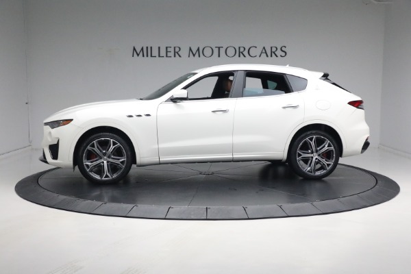 Used 2021 Maserati Levante Q4 for sale Sold at Pagani of Greenwich in Greenwich CT 06830 5