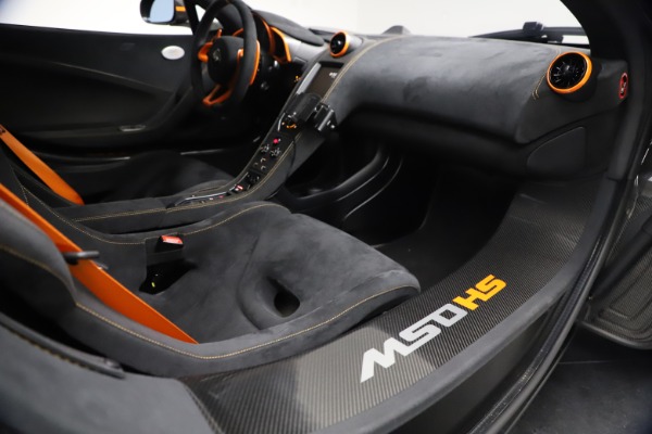 Used 2016 McLaren 688 MSO HS for sale $624,900 at Pagani of Greenwich in Greenwich CT 06830 23