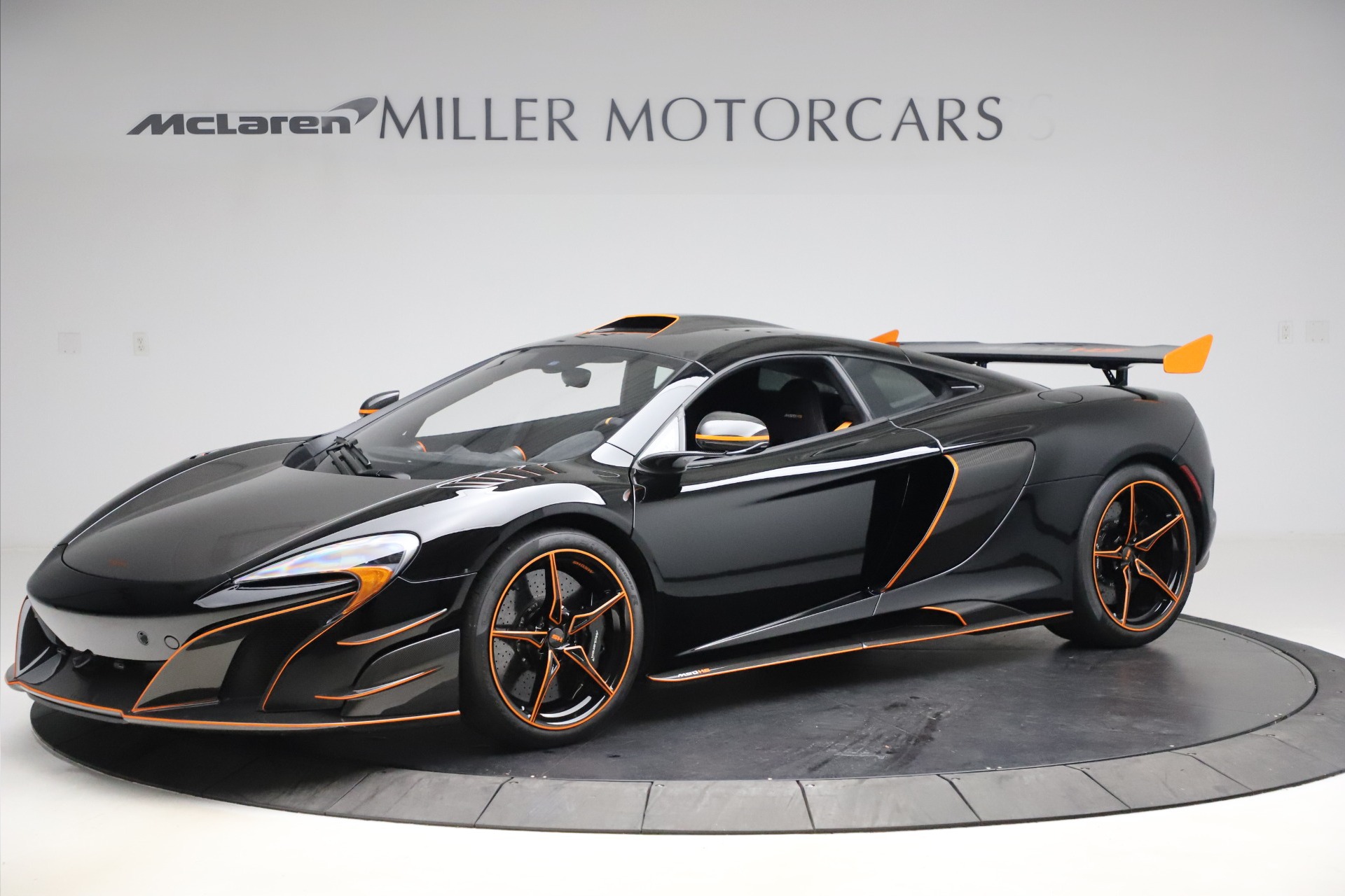 Used 2016 McLaren 688 MSO HS for sale $624,900 at Pagani of Greenwich in Greenwich CT 06830 1