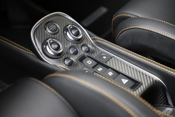Used 2019 McLaren 600LT for sale $223,900 at Pagani of Greenwich in Greenwich CT 06830 17