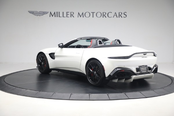 Used 2021 Aston Martin Vantage Roadster for sale Sold at Pagani of Greenwich in Greenwich CT 06830 3