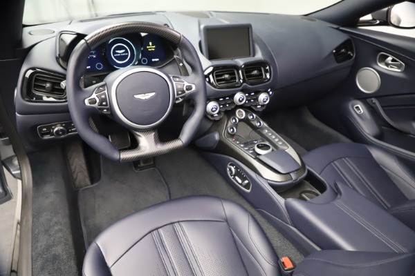 Used 2021 Aston Martin Vantage Roadster for sale $139,900 at Pagani of Greenwich in Greenwich CT 06830 21