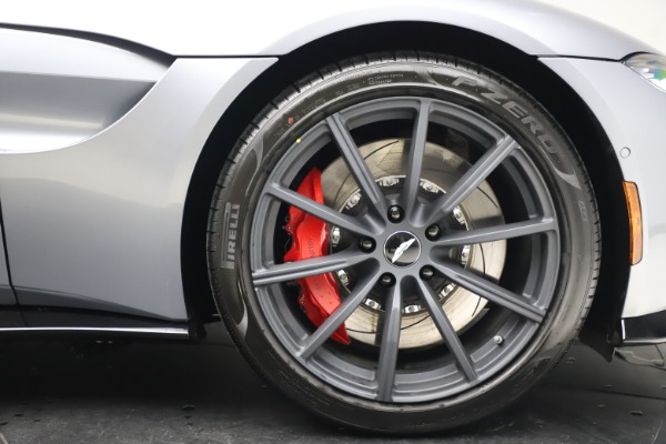 Used 2021 Aston Martin Vantage Roadster for sale $139,900 at Pagani of Greenwich in Greenwich CT 06830 28