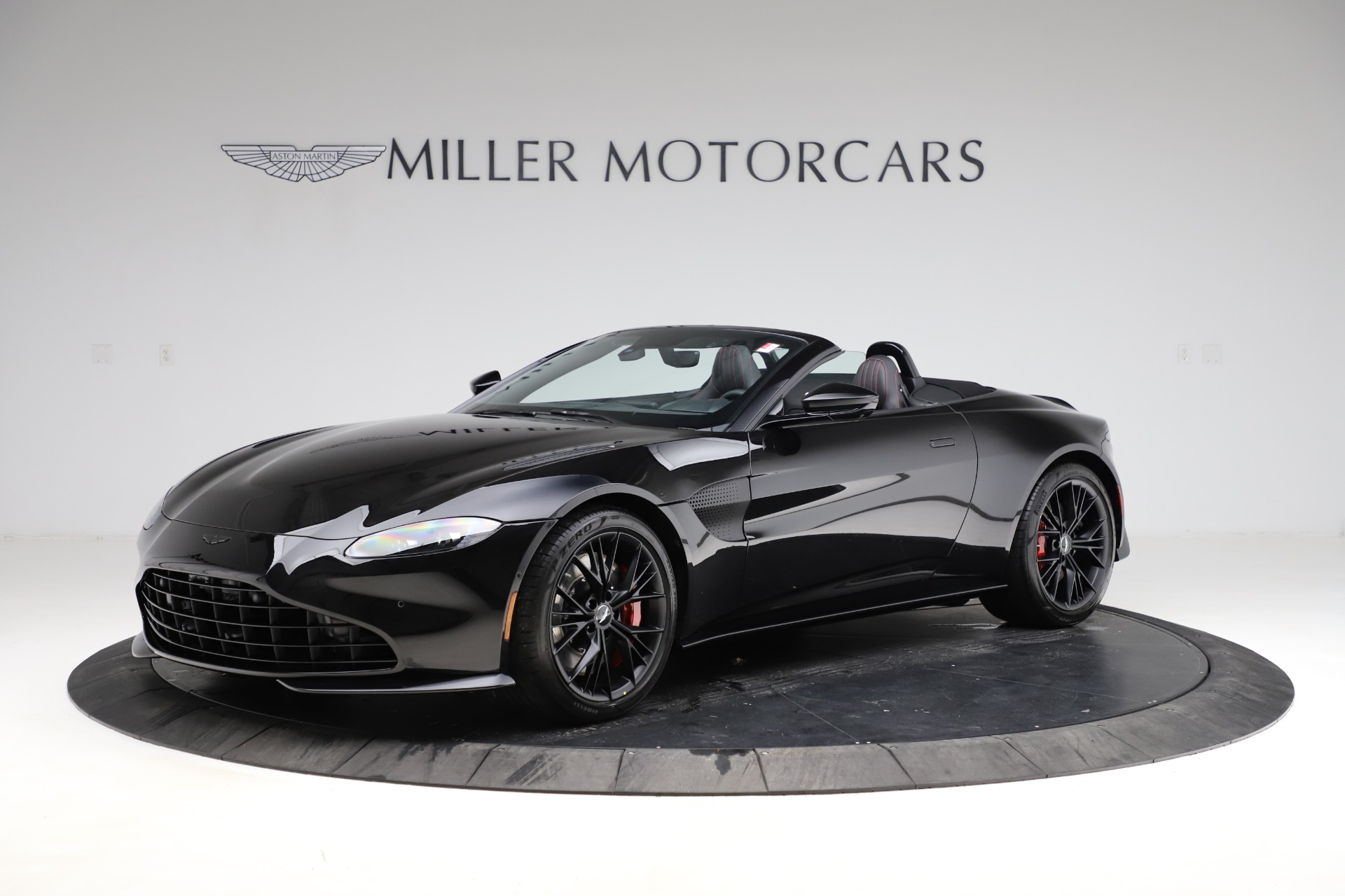 New 2021 Aston Martin Vantage Roadster for sale $189,186 at Pagani of Greenwich in Greenwich CT 06830 1
