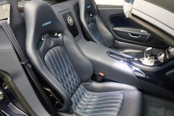 Used 2014 Bugatti Veyron 16.4 Grand Sport Vitesse for sale Sold at Pagani of Greenwich in Greenwich CT 06830 26