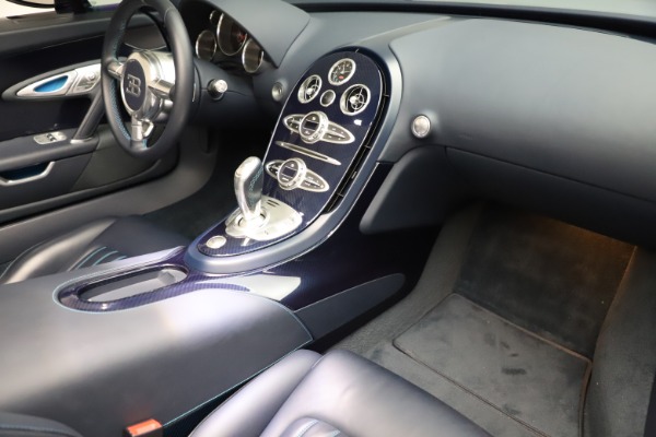 Used 2014 Bugatti Veyron 16.4 Grand Sport Vitesse for sale Sold at Pagani of Greenwich in Greenwich CT 06830 27