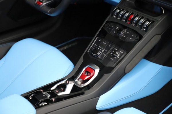 Used 2016 Lamborghini Huracan LP 610-4 Spyder for sale Sold at Pagani of Greenwich in Greenwich CT 06830 26