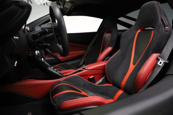 Used 2018 McLaren 720S Performance for sale $239,900 at Pagani of Greenwich in Greenwich CT 06830 18