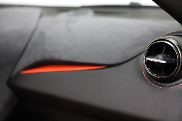 Used 2018 McLaren 720S Performance for sale $239,900 at Pagani of Greenwich in Greenwich CT 06830 26