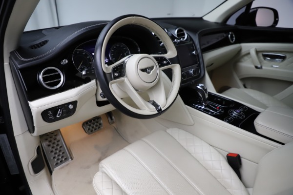 Used 2018 Bentley Bentayga W12 Signature for sale Sold at Pagani of Greenwich in Greenwich CT 06830 18