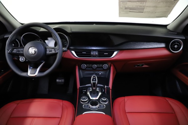 New 2021 Alfa Romeo Stelvio Q4 for sale Sold at Pagani of Greenwich in Greenwich CT 06830 15