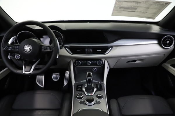 New 2021 Alfa Romeo Stelvio Ti Sport Q4 for sale Sold at Pagani of Greenwich in Greenwich CT 06830 16