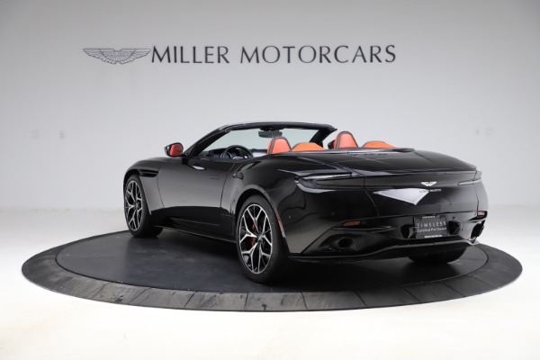 Used 2019 Aston Martin DB11 Volante Volante for sale $204,900 at Pagani of Greenwich in Greenwich CT 06830 4