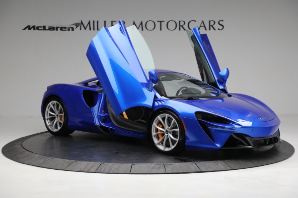 New 2023 McLaren Artura for sale Sold at Pagani of Greenwich in Greenwich CT 06830 19