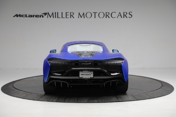 New 2023 McLaren Artura for sale $277,250 at Pagani of Greenwich in Greenwich CT 06830 5