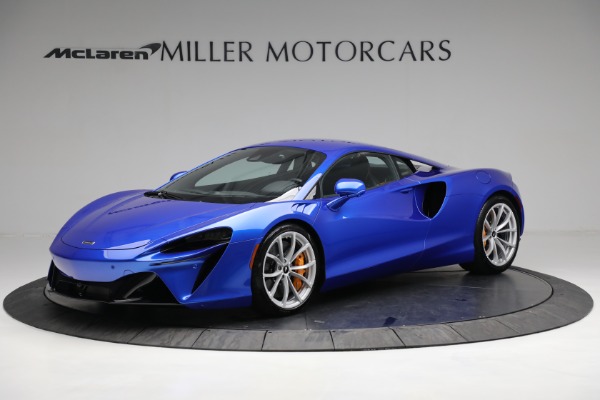 New 2023 McLaren Artura for sale $277,250 at Pagani of Greenwich in Greenwich CT 06830 1