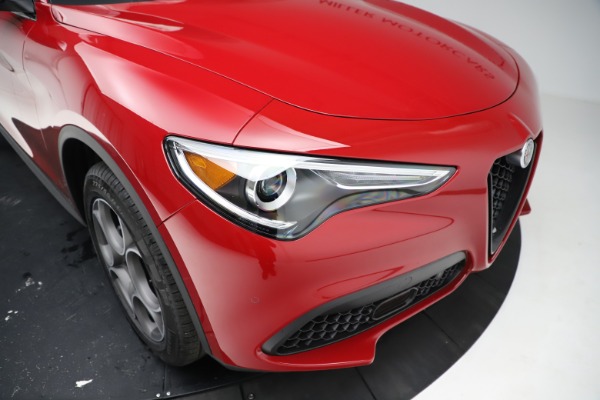 New 2021 Alfa Romeo Stelvio Q4 for sale $50,535 at Pagani of Greenwich in Greenwich CT 06830 27