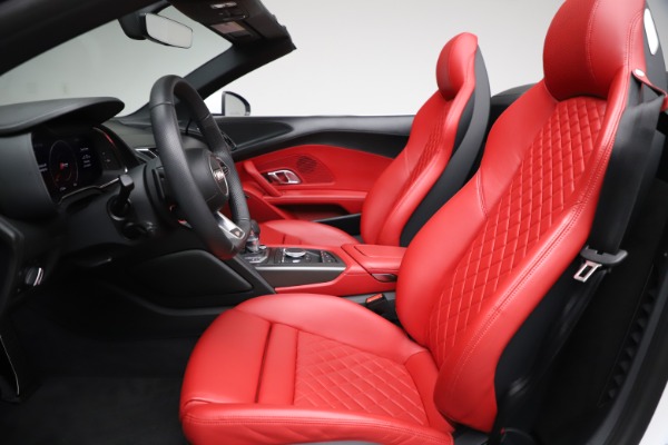 Used 2018 Audi R8 Spyder for sale Sold at Pagani of Greenwich in Greenwich CT 06830 20