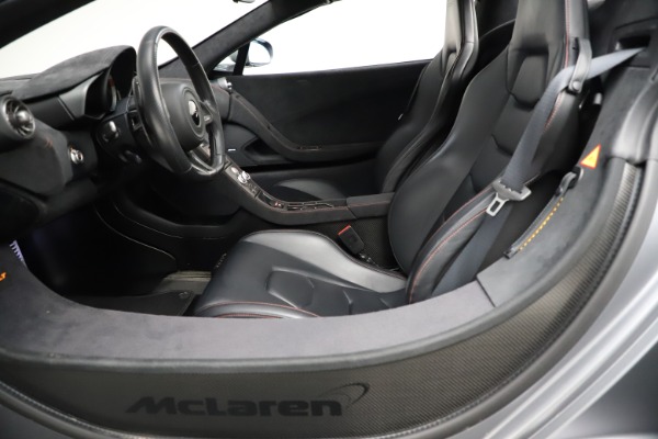 Used 2016 McLaren 675LT Spider for sale $275,900 at Pagani of Greenwich in Greenwich CT 06830 23