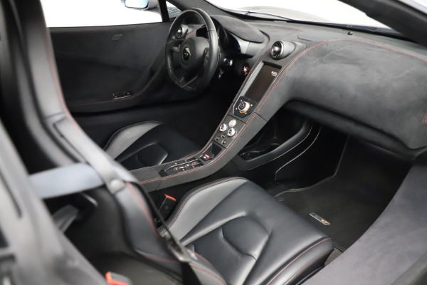 Used 2016 McLaren 675LT Spider for sale $275,900 at Pagani of Greenwich in Greenwich CT 06830 25