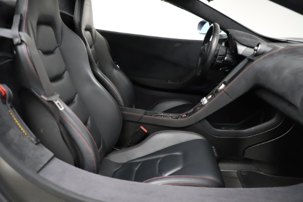 Used 2016 McLaren 675LT Spider for sale $275,900 at Pagani of Greenwich in Greenwich CT 06830 26