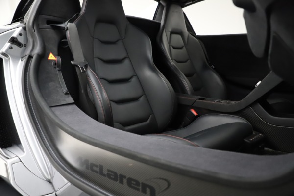 Used 2016 McLaren 675LT Spider for sale $275,900 at Pagani of Greenwich in Greenwich CT 06830 27