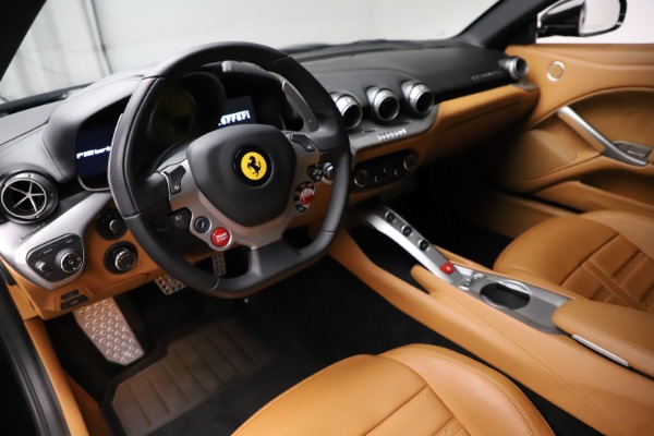 Used 2015 Ferrari F12 Berlinetta for sale $277,900 at Pagani of Greenwich in Greenwich CT 06830 14