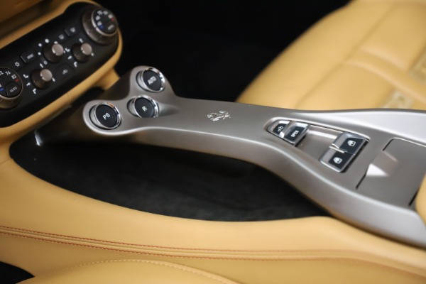 Used 2010 Ferrari California for sale Sold at Pagani of Greenwich in Greenwich CT 06830 28