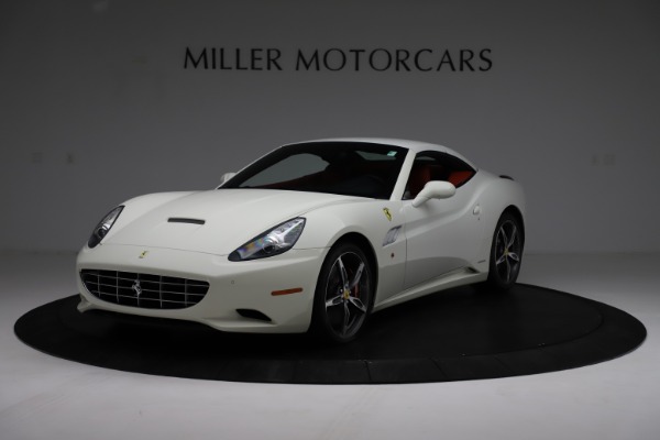 Used 2014 Ferrari California 30 for sale Sold at Pagani of Greenwich in Greenwich CT 06830 13