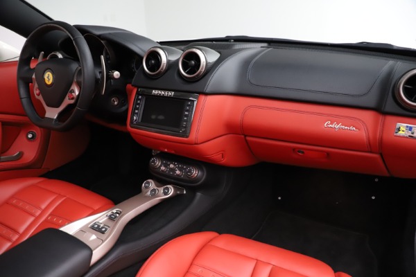 Used 2014 Ferrari California 30 for sale Sold at Pagani of Greenwich in Greenwich CT 06830 26