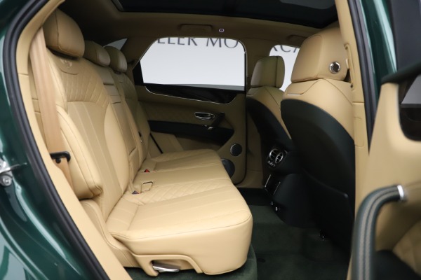 Used 2018 Bentley Bentayga W12 Signature Edition for sale Call for price at Pagani of Greenwich in Greenwich CT 06830 28