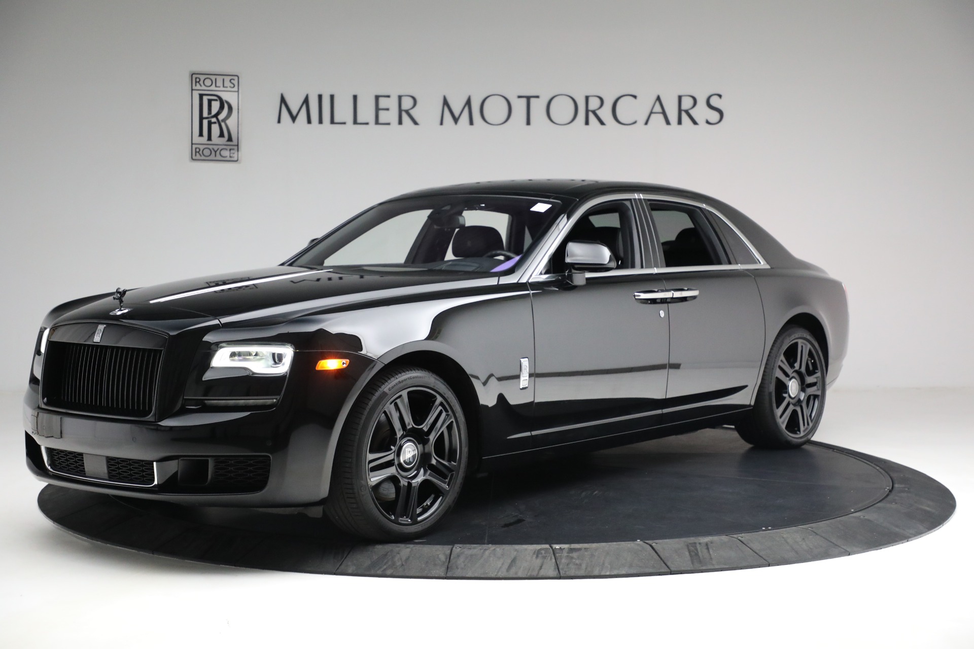 Used 2018 Rolls-Royce Ghost for sale Sold at Pagani of Greenwich in Greenwich CT 06830 1