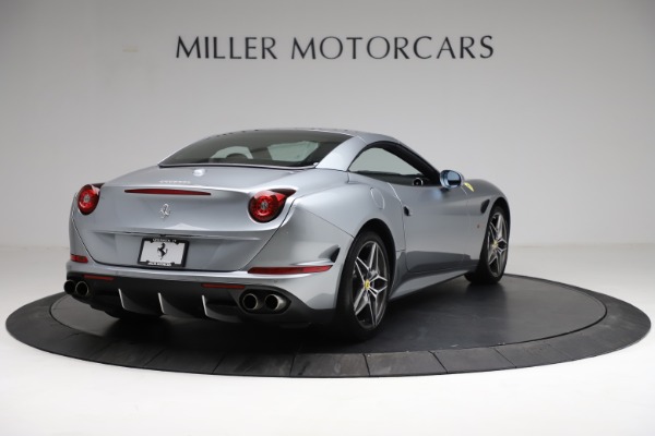 Used 2017 Ferrari California T for sale Sold at Pagani of Greenwich in Greenwich CT 06830 19