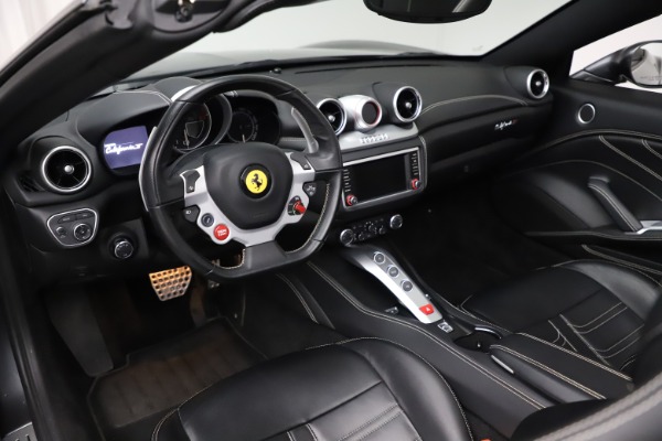 Used 2016 Ferrari California T for sale Sold at Pagani of Greenwich in Greenwich CT 06830 20