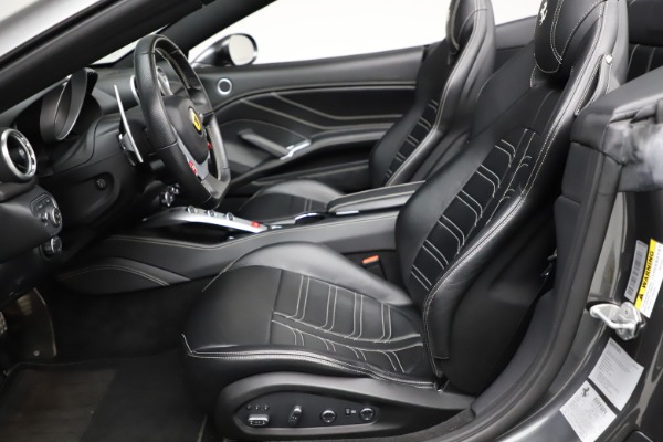Used 2016 Ferrari California T for sale Sold at Pagani of Greenwich in Greenwich CT 06830 21