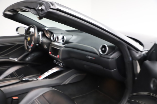 Used 2016 Ferrari California T for sale Sold at Pagani of Greenwich in Greenwich CT 06830 28