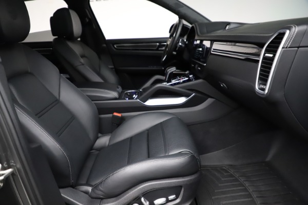 Used 2020 Porsche Cayenne Turbo for sale $145,900 at Pagani of Greenwich in Greenwich CT 06830 23