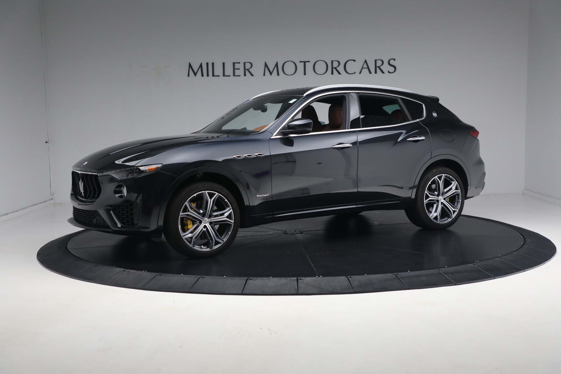 New 2021 Maserati Levante S Q4 GranSport for sale $107,699 at Pagani of Greenwich in Greenwich CT 06830 1