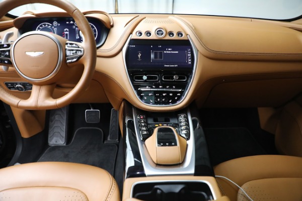 Used 2021 Aston Martin DBX for sale $149,900 at Pagani of Greenwich in Greenwich CT 06830 19