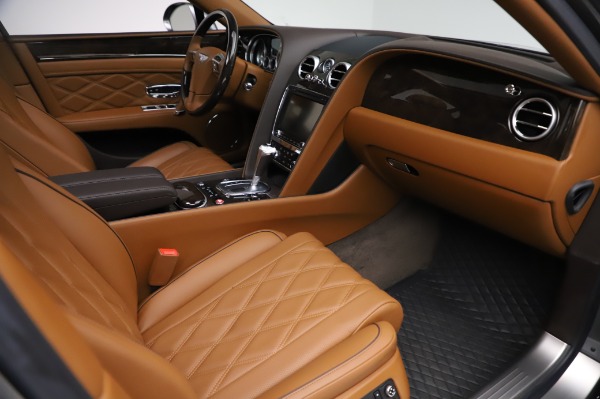 Used 2014 Bentley Flying Spur W12 for sale Sold at Pagani of Greenwich in Greenwich CT 06830 25